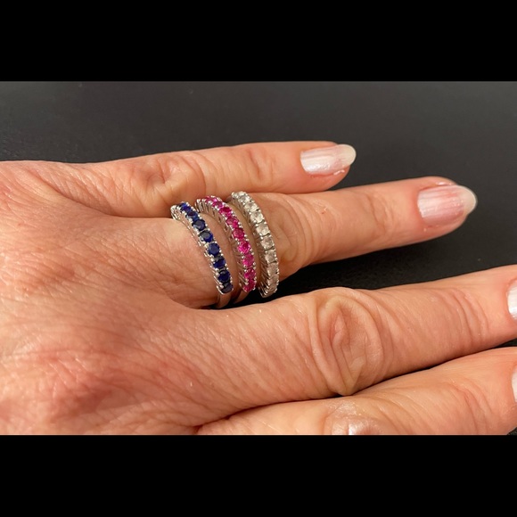 3 stackable rings. - Picture 7 of 8